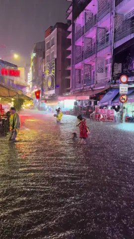 bui viện lần đầu ngập 