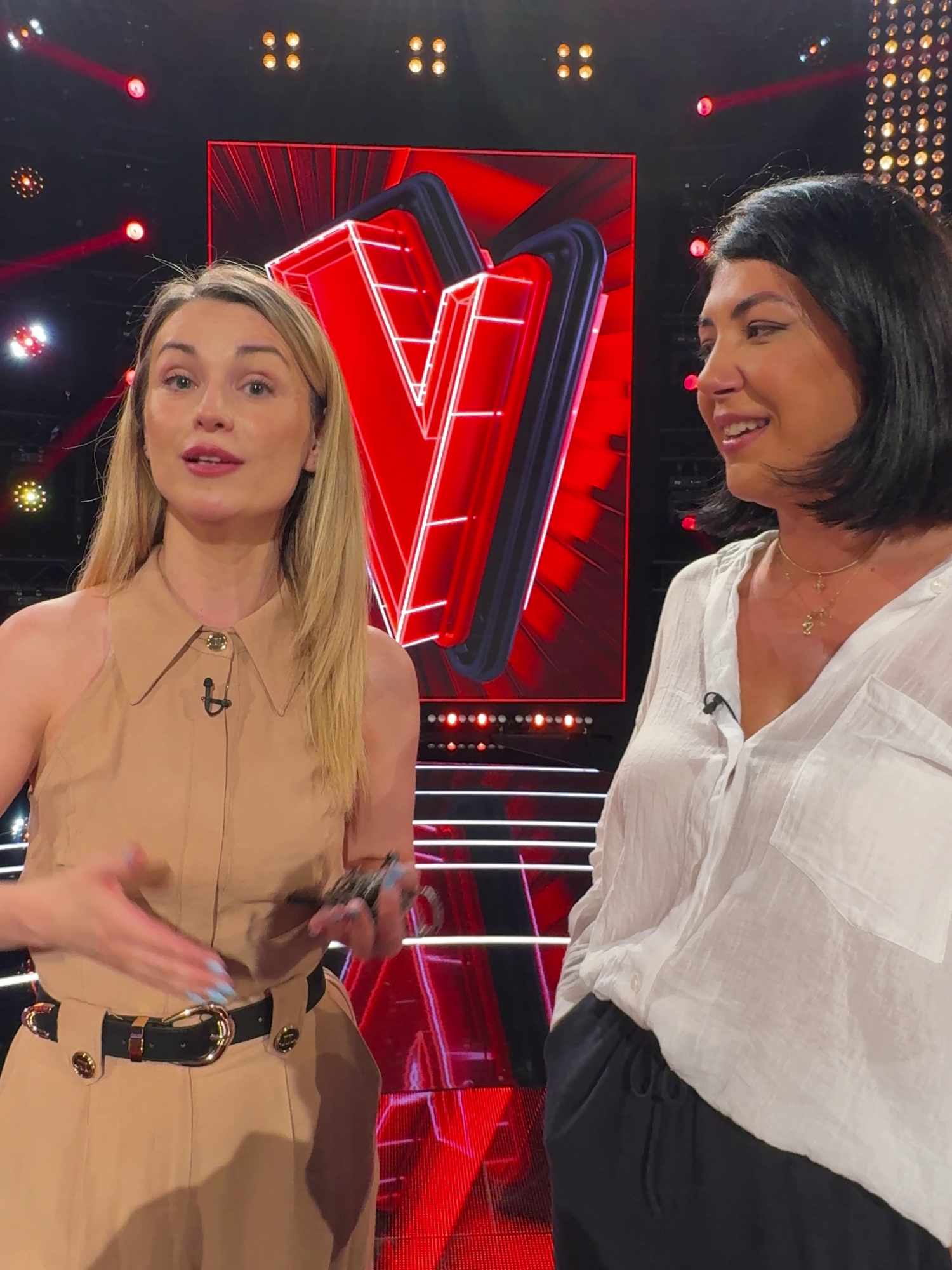 Care este challenge-ul perechii Cristina & Ana Maria? 👀 #vocearomaniei #13cunoroc #protv #showbiz