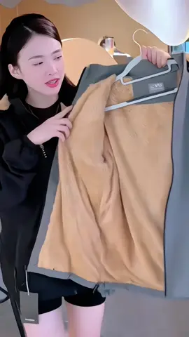 Áo Khoác Gió Nam Lót Lông Cừu #aokhoacgio #aokhoacgiolotlong #thoitrangnam #xuhuongtiktok 