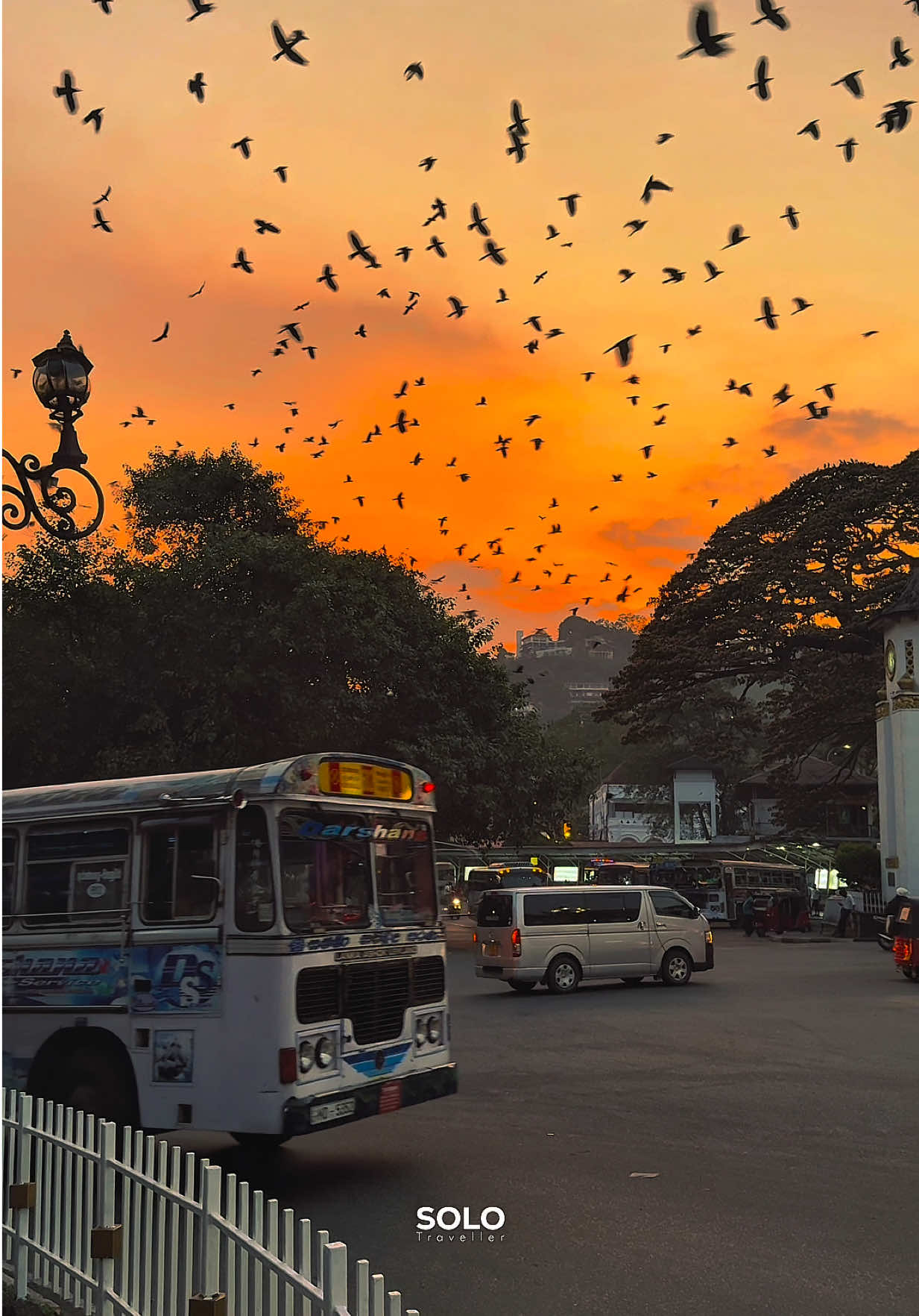 Kandy 🤍 | ආදරේ හැමෝටම සුන්දර මතක ඉතිරි කරේ නෑ.. 💔😥 | #kandy #memories #goldenhour #solotraveller #visitsrilanka🇱🇰 