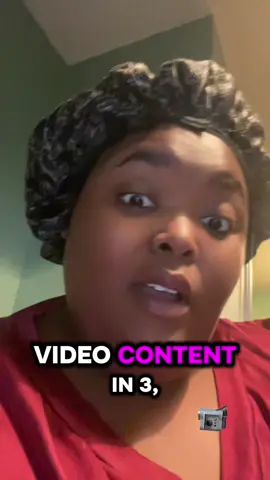 Good lighting = good content 💁‍♀️ This 360 LED phone light keeps my glow flawless from every angle 💖 #SelfieReady #LEDLight #CreatorEssentials #fyp 