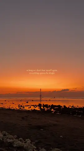 kau lah alasan ku tak lagi percaya cinta. the lyrics says it all.. #raisa #takberharaplagi #fyp 