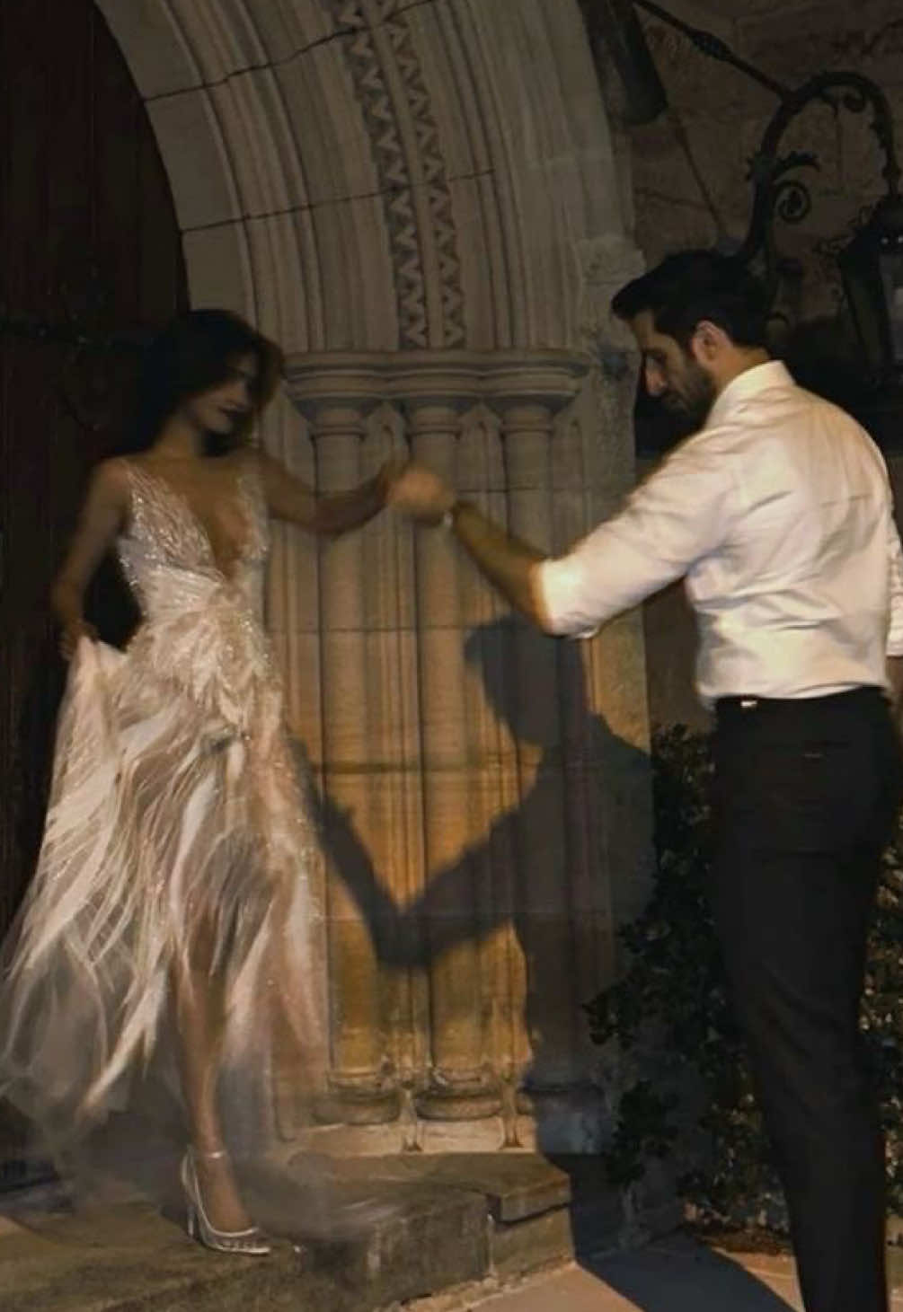 Min dit ew çîyayên bê deng…. #kurdish #kurd #kurdistan #stranekurdi #Love 