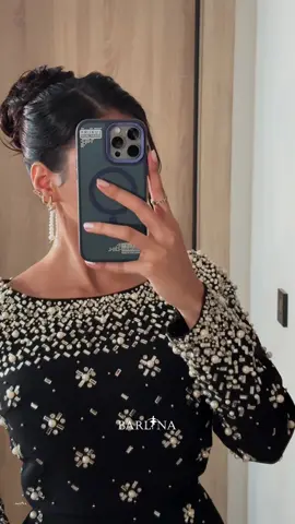 الجماال والكمال 🖤رقم الفستان(192815) #BARLLINA #بارلينا #فساتين_سهره #فساتين 