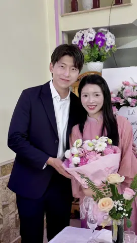 Cô 🍓 cuối năm(sau) ạ hẹ hẹ #신비커플 #hanvietcouple #🇰🇷🇻🇳 #ledamngo #couple 