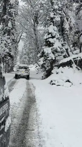 کالام میں موسم سرما کی پہلی برفباری جاری ہے۔ ہر طرف سفیدی چھا گئی۔۔۔۔ #kalam #explore #tourism #nature #kalamibashinda 