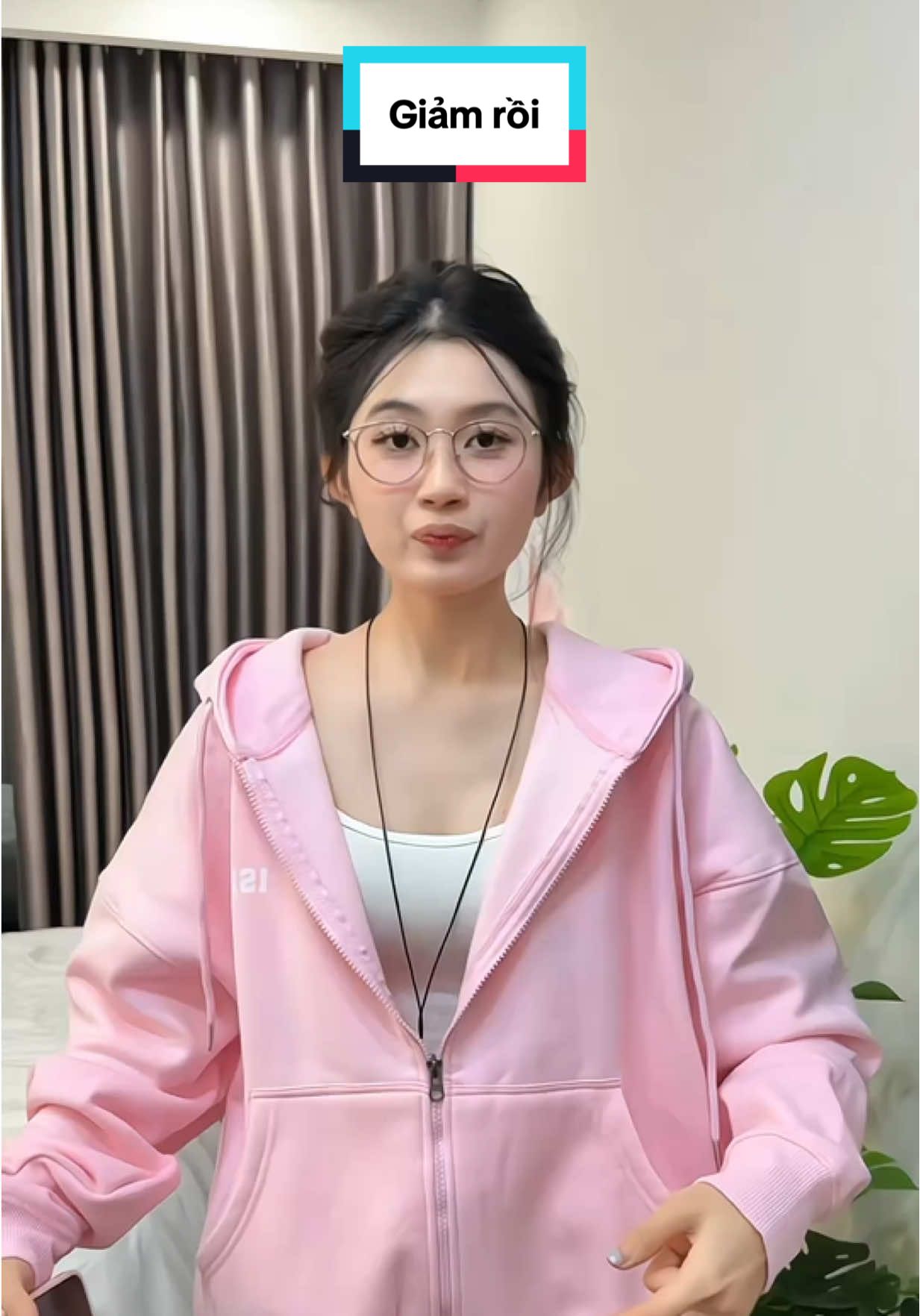 Không mua thì chỉ có tiếc#ngocanhchibi #ngocanhoi #aokhoac #aokhoacni 