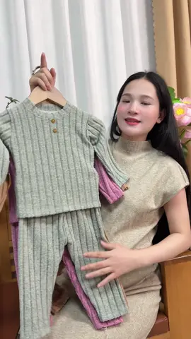 Mẫu xinh cho bé mặc thu đông