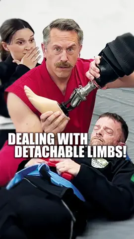 Defending against a Bionic Leg! #masterken #ameridote #foxholeusa 