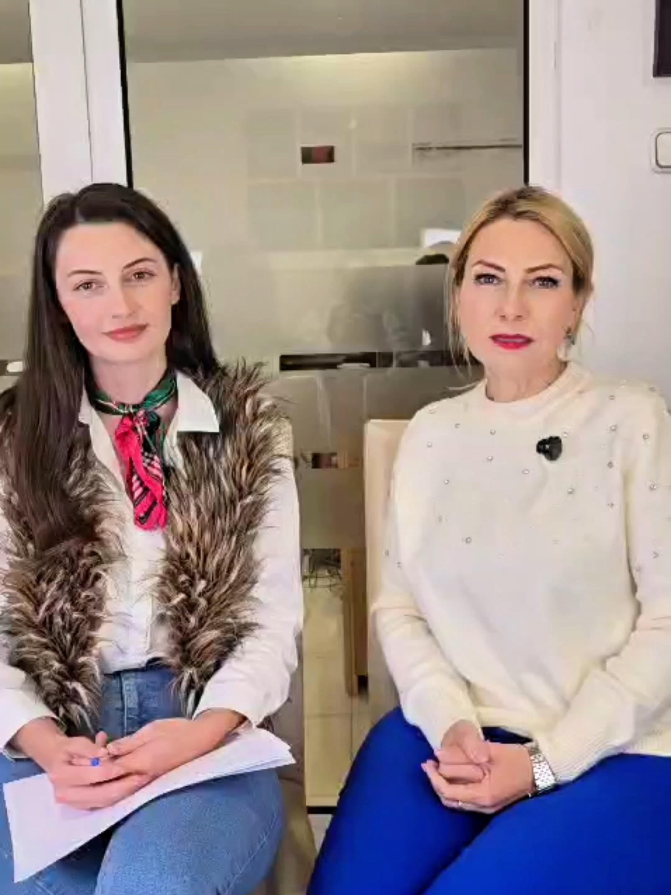 💚 Căutăm un ASISTENT DE FARMACIE cu experiență Una dintre colegele noastre dragi pleacă din motive personale, iar locul ei rămâne deschis pentru o persoană la fel de caldă, implicată și atentă cu oamenii. Căutăm un asistent de farmacie empatic, dedicat și dornic să învețe, un om care înțelege că munca în farmacie înseamnă mai mult decât eliberarea de medicamente: înseamnă consiliere, încredere și grijă pentru ceilalți. La Farmaciile Someșan, vei găsi: 🌿 O echipă unită, mereu gata să te sprijine, profesional și uman. 🏡 Un mediu stabil și cald, unde familia ta contează, iar echilibrul între muncă și viata de familie este respectat. 🧪 Posibilitatea de a lucra într-o farmacie cu laborator propriu, unde vei învăța, pas cu pas, cum se prepară formule magistrale, dar și cum să oferi pacienților consiliere personalizată și soluții corecte. Dacă îți dorești un loc de muncă unde profesia de asistent de farmacie este valorizată cu adevărat, te așteptăm cu drag să faci parte din familia Someșan! 📩 Trimite-ne CV-ul tău sau vino direct în Farmacia Somesan de pe Str. Pășunii nr.2 să ne cunoști!  #farmaciasomesan #farmaciibaiamare #angajam #asistentdefarmacie