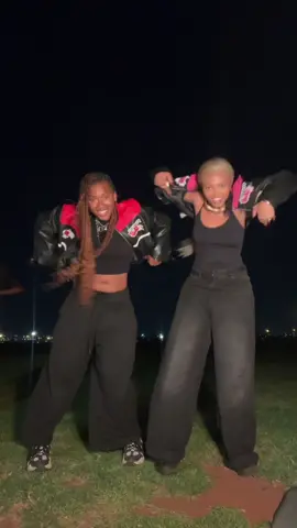 the start,please😭✋🏼 dc:@Bhathistar_Black @TOSS 