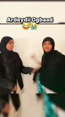 Canada botadeda😂😭@UGBAD ALI 👸 @msscanada88 @maida_abshir10 #miira👸🏻💜 #vedioviral #tiktokviral #foryoupage 