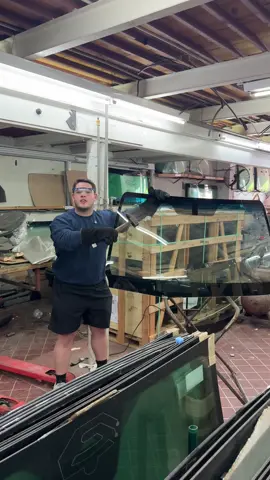 🚘Cuida a tu vehículo como te cuidas vos...  ✅Polariza tu auto, cambia el parabrisas y encima, tomate un cafecito con aire mientras esperas. 🕚Encima, con el códig0 “ALPERCRISTAL” te regalo un 20% de dto para no te demores más (Y si, en efectiv0). 📍 Lavalle 290 - - - 📽️: @Joel MKT  #humor #Parejas #fyp #tendencia #risas 