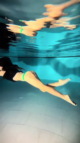 Falling in 🪼#fyp #foryou 