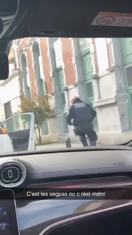 😂😂😂😂😂 #lessegpa démarche spéciale #tourcoing @Macron 