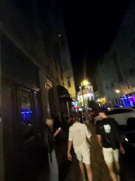 Chceš mít sebevědomí boha? Jedině s Buzzíkem 👆 #Buzzik #huzz #česko #sebevedomi #rizzgod 