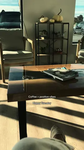 4TH Street Coffee House is a MUST have stop for coffee. 10/10 recommend. I prayed so long and hard for mornings like these. So thankful and blessed. 🤍🤍🤍