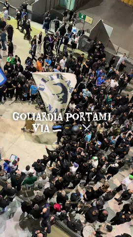 SOLO GLI ULTRAS VINCONO SEMPRE 🥷⚔️🇪🇪🥷 #neiperte #avantinapoli #dipadreinfiglio #fyp #aldiladelrisultato 