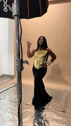 December bookings are open for Styling and creative direction ! ✨🏆 #stylist #creativedirector 