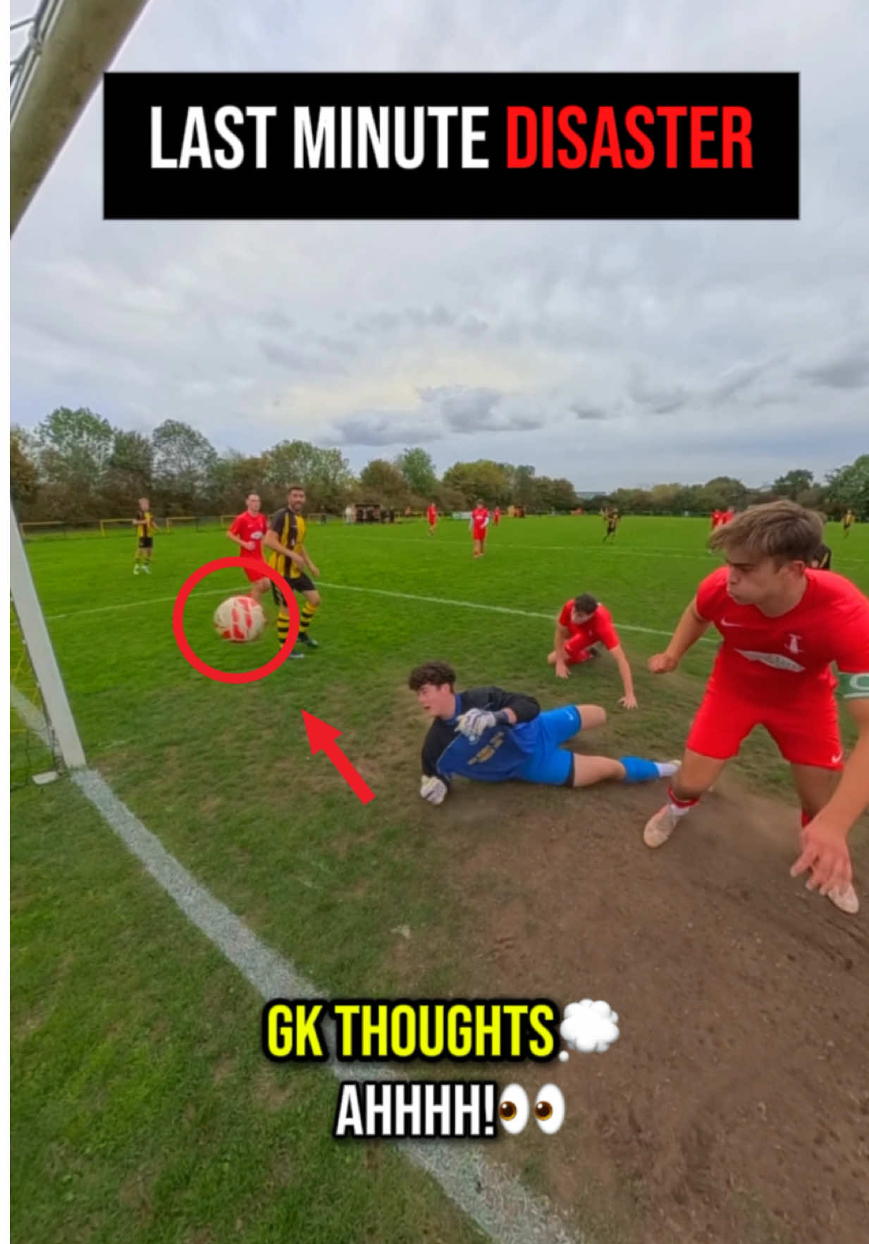 It was so close..🫣 #goalkeeper  #goalkeeping #goalkeepersaves     #CapCut #fyp 