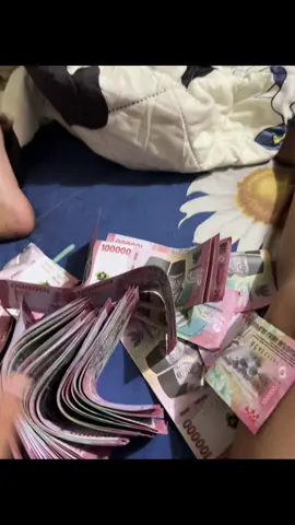 #duit #uang #seratusribu #uangseratus 