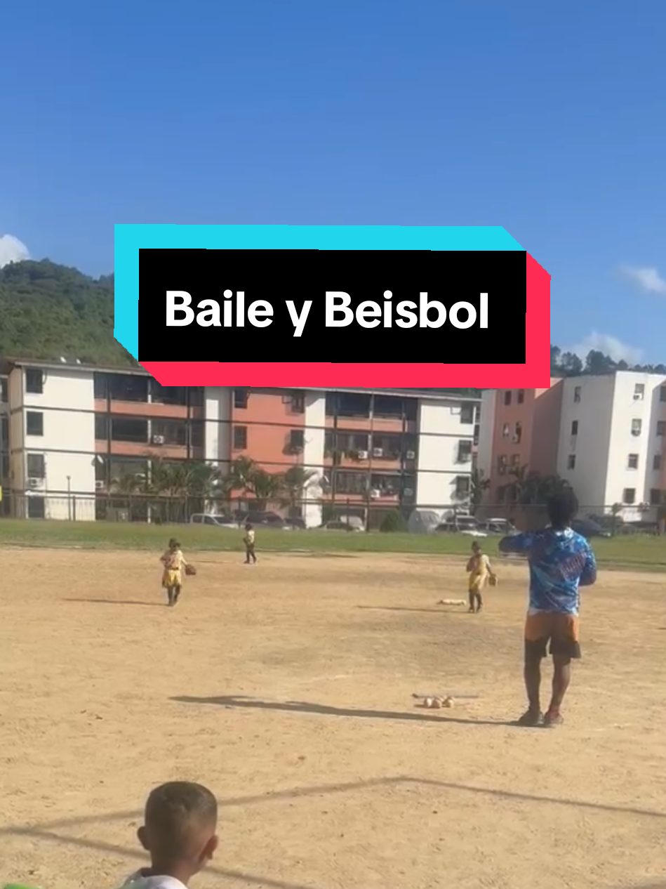 Así se ven las Prácticas en Bravos 16 😅 con Mucho Baile y Beisbol ⚾⚾⚾ con Nuestro Coach @Dimy Mata El De Barlovento  Vamos por más 💪🏼 #baile #beisbol #baseball #salsa #thiagoabreu 