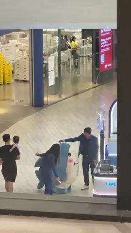 ดูไกลๆยังรู้เลยว่าซนนนน🤣 @skyshark 