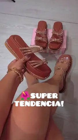 Sandália Feminina Tiras de Strass Brilho com Nó Plataforma Flatform Luxo Confortável Blogueira🥰🥰 https://s.shopee.com.br/3LIl2tlCkw #modafeminina #viraliza #sandálias 