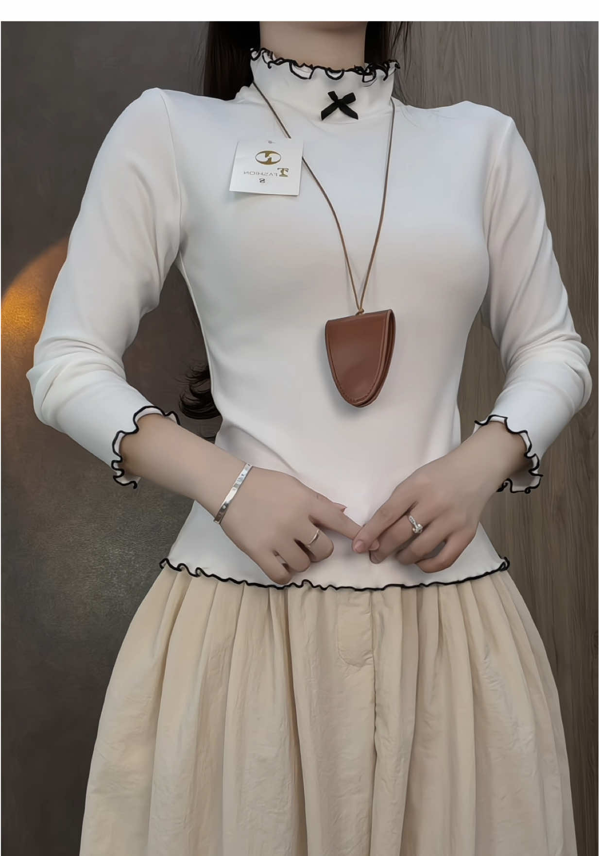 Áo nỉ giữ nhiệt bèo cổ xinh xắn #xuhuong #aogiunhiet #quanao 