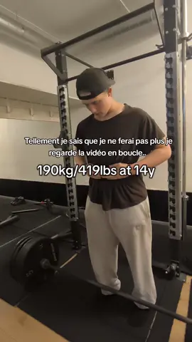 Je voulais faire une vidéo mais je savais pas quoi.. #salle #cooked #deadlift #pourlasante @Lynna @Maxxsif @nth @Ayoze🤪💸 