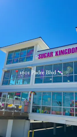 #NationalCandyDay calls for a little island sugar rush 🍭 Take a candy tour around South Padre Island and discover your new go-to treat! #THEIsland #SouthPadreIsland #TexasBestBeach #Texas