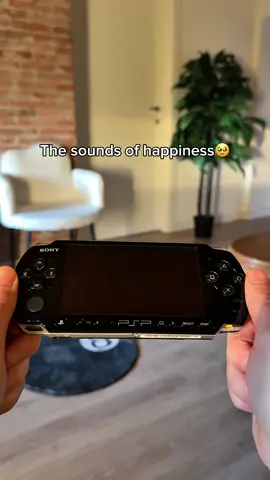 The childhood of all 2000s children🥹 #psp #nostalgia #2000s #playstation #00s 