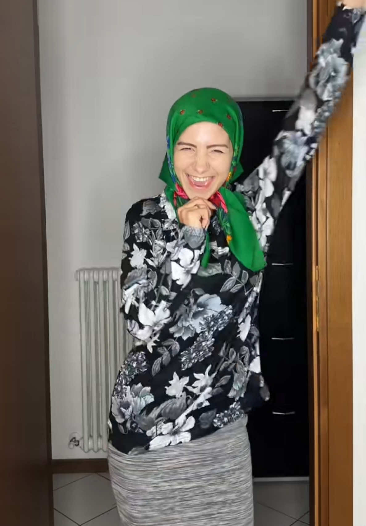 Che ne pensate di questo format di video?😆 Io VS nonna😅