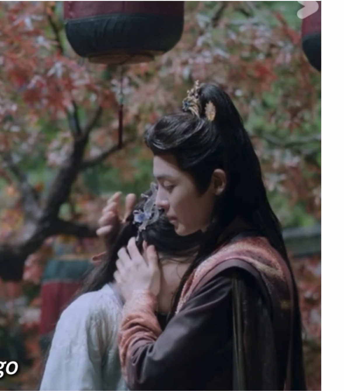 This has to be the most painful Mingzai scene for me. Two souls in love, yet brave enough to let each other go 🥺 #LoveInTheClouds #HouMinghao #LuYuxiao #cdrama #fyp 