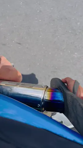 සද්ද නැතුව ටවුන් යන එයා 🥹💙  #bluebby #fypシ゚viral #srilanka🇱🇰 #Hornet #town 