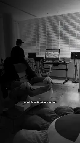 “họ chửi rủa anh, anh im lặng. chê anh khiếm khuyết, anh im lặng” ! #Karik #phamhoangkhoa #khonhaccuakarik #anhtraisayhi2025 