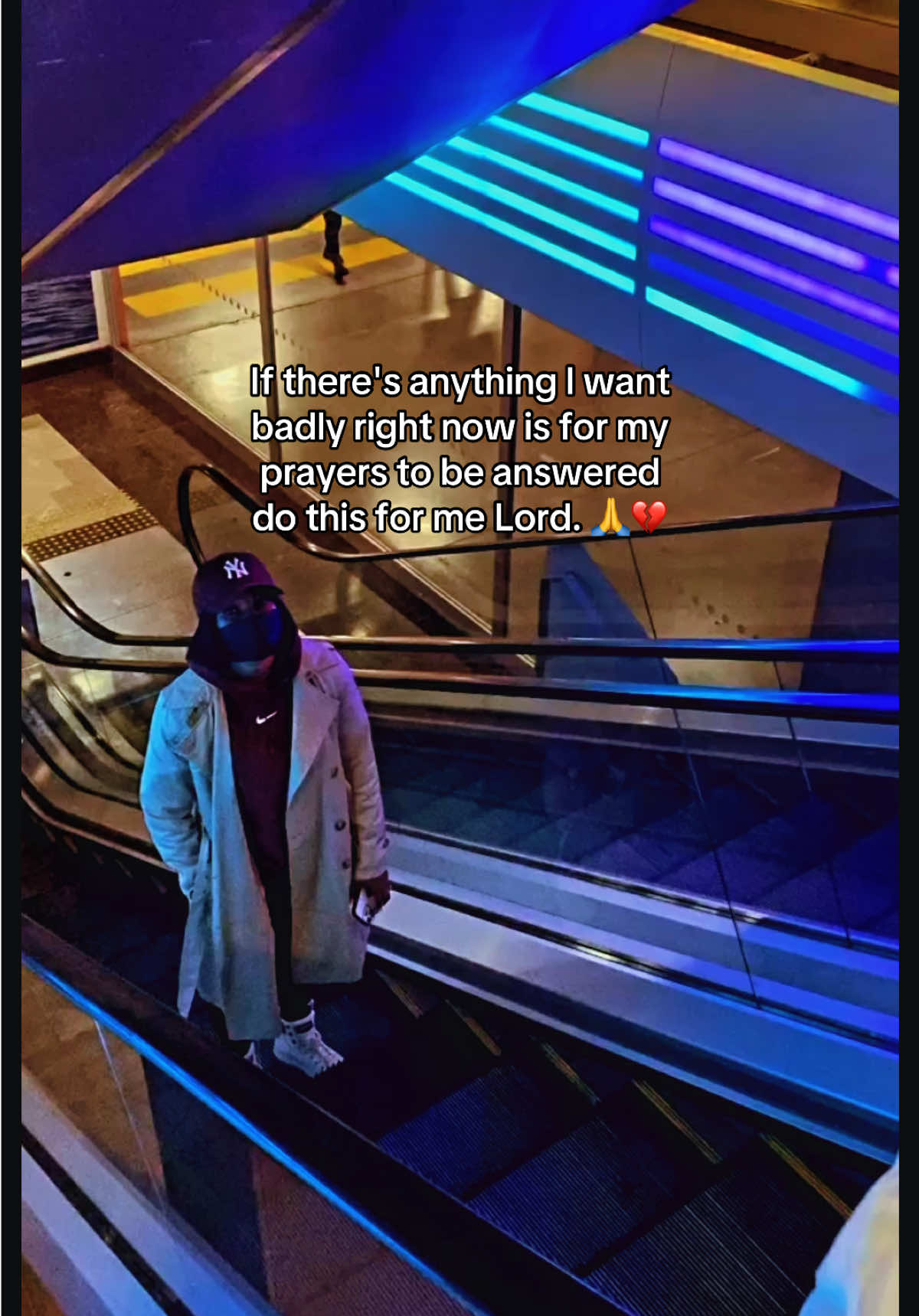 God, please don’t forget me… I really need You right now. 🥹🙏 #prayerworks #emotionalvideo #relatablecontent #faithoverfear #fypシ゚ 