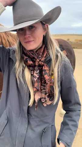 Out with the old, in with the new! It’ll leave you saying “Wow, that’s crazy!” #BanditHatCinch #FYP #FeedlotLife #RanchWork 