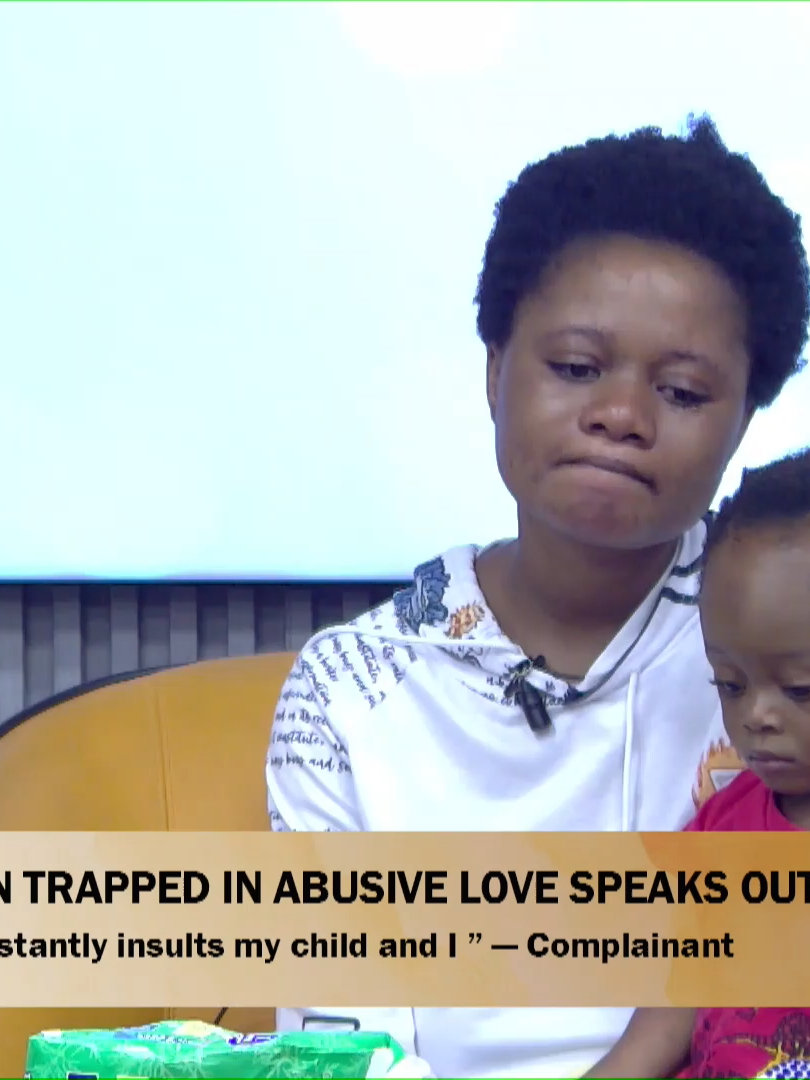 💔 Frustrated Man Cries Out: “She Won’t Help with Anything!”