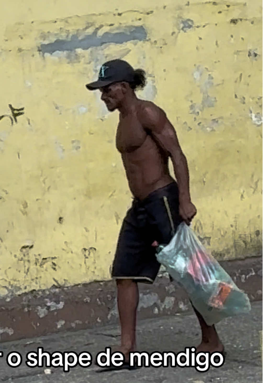 Objetivo: ter o shape de mendigo #humor #academia #gym
