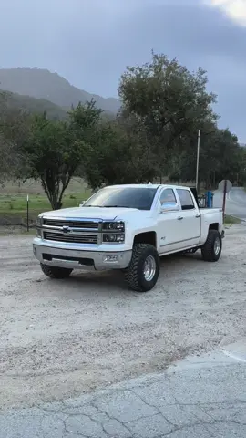 #chevrolet #silverado #cencal #cleannsimple #trucksoftiktok 