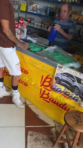 Sempre aparece alguem pra tomar um cafezinho☕️☕️😂😂#LIVEIncentiveProgram #LIVECanBeEasy #PaidPartnership 