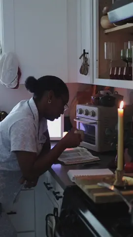 Opening shift as a mom who prioritizes slow and cozy living…  #slowliving #momvlogs #cozyathome #fy #cozydayathome 