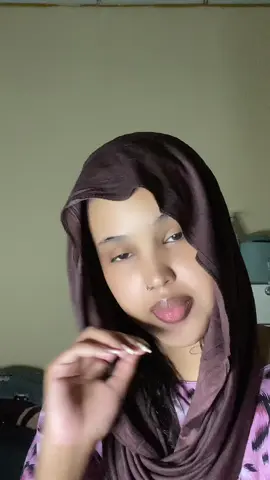 Ma fananad aan yurub geenyo ahaynba jirtta?😭❤️