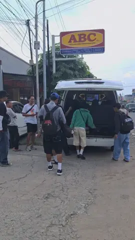 Hiace nyaman muat banyak... . . #sewahiacemalang #sewahiacemurah #sewahiace #hiace #kokowisata 