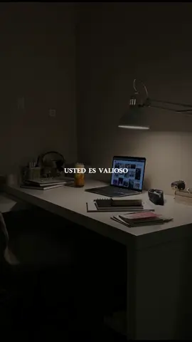 USTED ES VALIOSO Y RESPETABLE #mentalidad #mentalidadpositiva #actitudpositiva #motivacion#briantracy #algoritmotiktok #fpyツ #ypfッ🖤