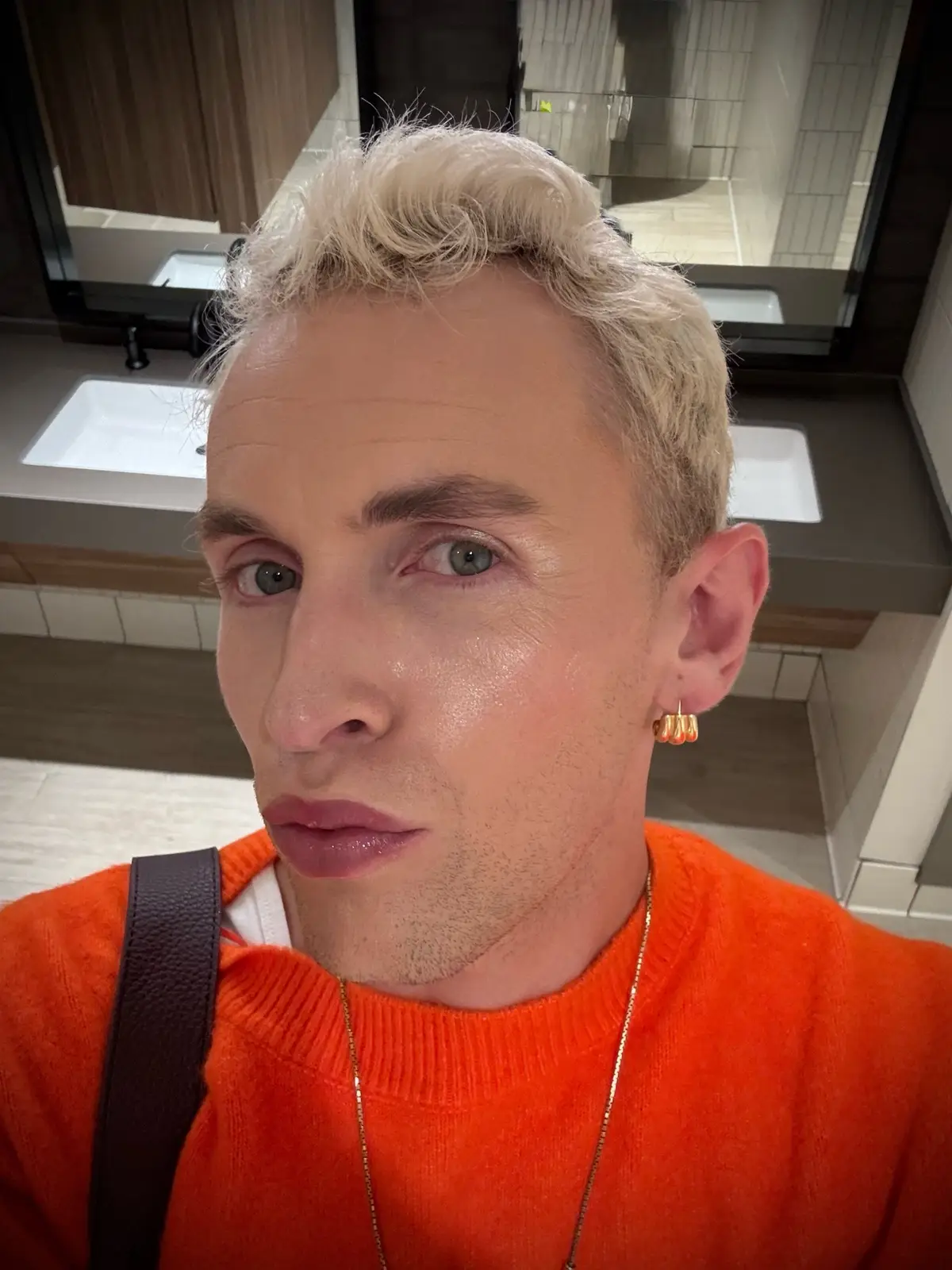 November 1st serving face  Skin @ILIA Beauty @TIRTIR Inc.  Brows @GUIDE BEAUTY  Highlighter:  @sushyglowcosmetics🧚🏻‍♀️🍄  @Naked Sundays  Lips: @YSL Beauty  Sweater: @ZARA  #phototrend  #makeup #boymakeup 