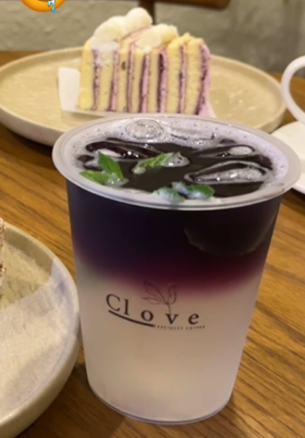 كوفي كلوف الجبيل مميز ولذيذ وخدمتهم تهبل والمكان رايق 🤍👌🏻#كوفي _الجبيل #جديد_الجبيل #اكسبلور #الجبيل_الصناعية  #الجبيل_البلد@Clove 