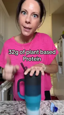 Plant based protein with no seed oils, no dairy, nonGMO and it’s grab and go!! #plantbased #protein #proteindrink #nondairy 