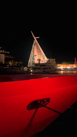 #اكسبلورexplore #الشعب_الصيني_ماله_حل😂😂 #تصويري #نادي_اليخوت_بجدة #تصميم_فيديوهات🎶🎤🎬تصميمي🔥 